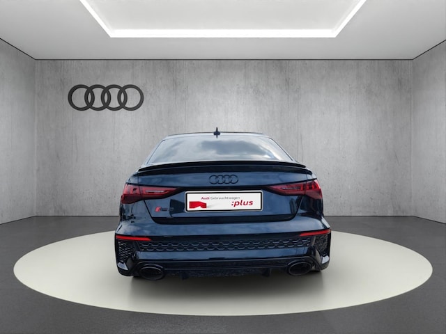 Audi RS3 Quattro S-Tronic Sedan
