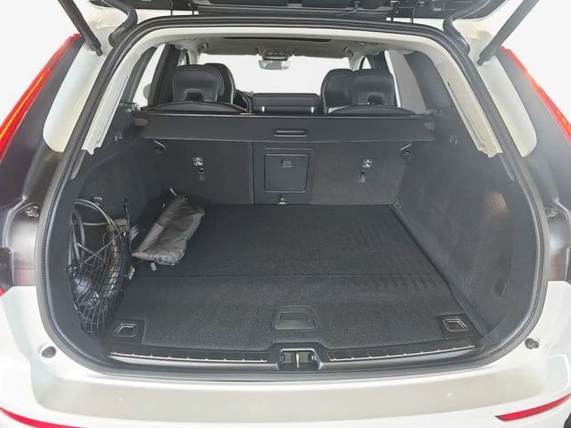 Volvo XC60 AWD Core Recharge T8