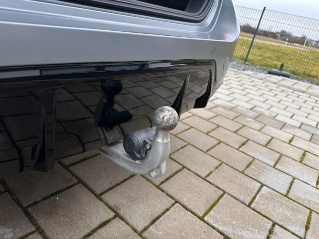 BMW 320 320d M-Sport Touring xDrive