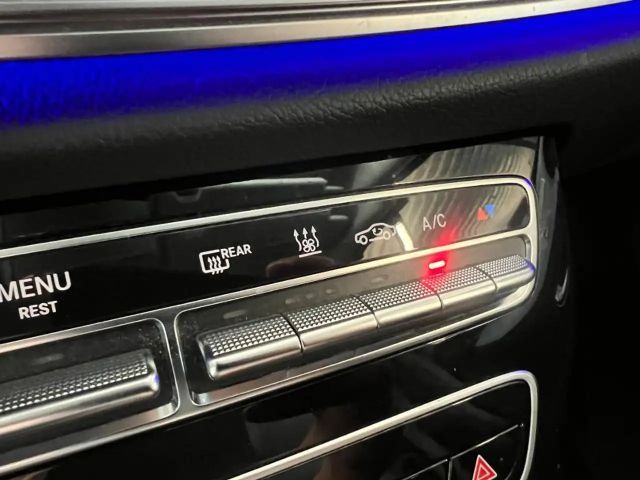 Mercedes-Benz E 300 AVANTGARDE E 300 de Estate