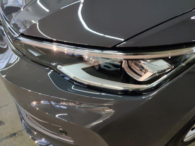 Volkswagen Golf Life Variant