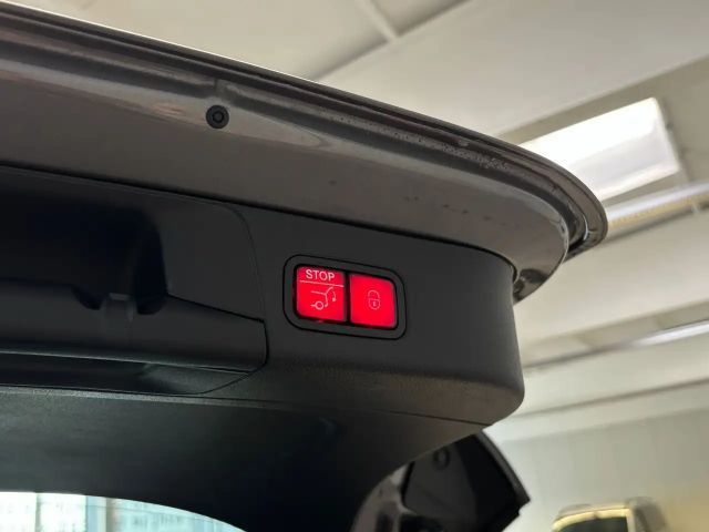 Mercedes-Benz B 200 Progressive Sedan