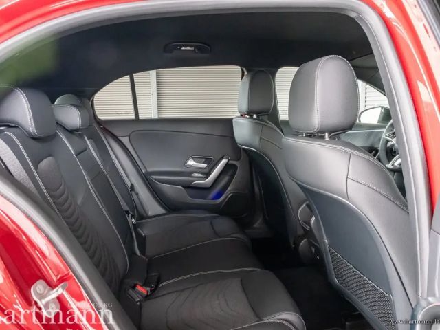 Mercedes-Benz A 200 Hatchback Progressive