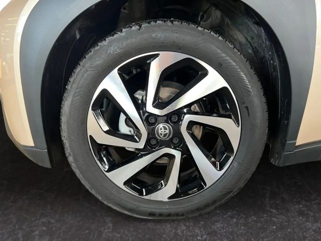 Toyota Aygo X Bi-Tone Hatchback