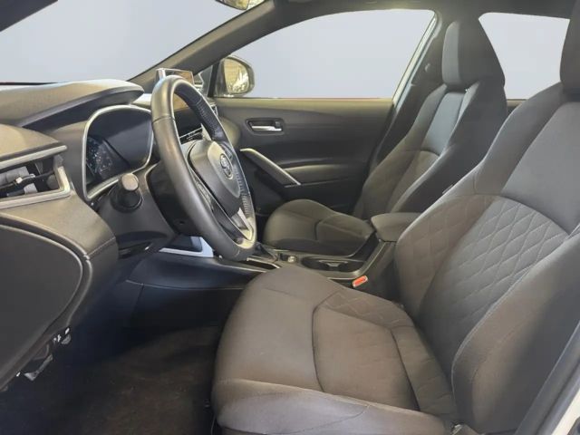 Toyota Corolla Cross Hybride Team D