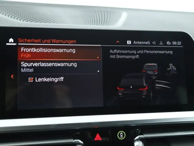 BMW 330 330e M-Sport Touring xDrive