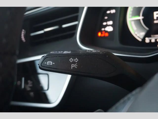 Audi A6 55 TFSI Avant Hybride S-Line