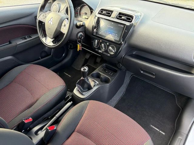 Mitsubishi Space Star Star