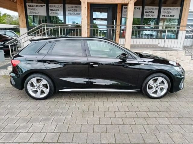 Audi A3 30 TFSI Business S-Line Sedan