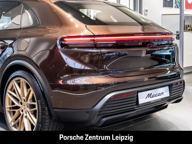 Porsche Macan 4
