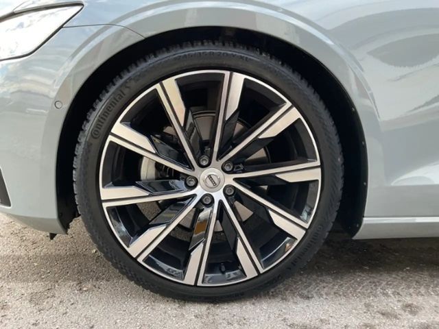 Volvo V60 Dark Ultimate