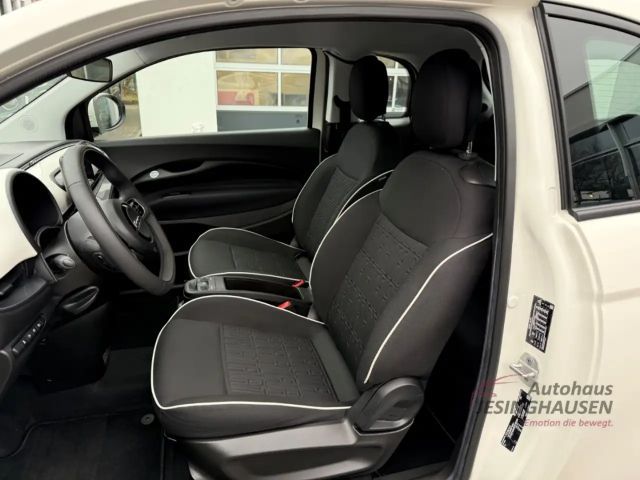 Fiat 500e 3+1+Klimaaut.+Keyless+Tempomat+Schildererkennung