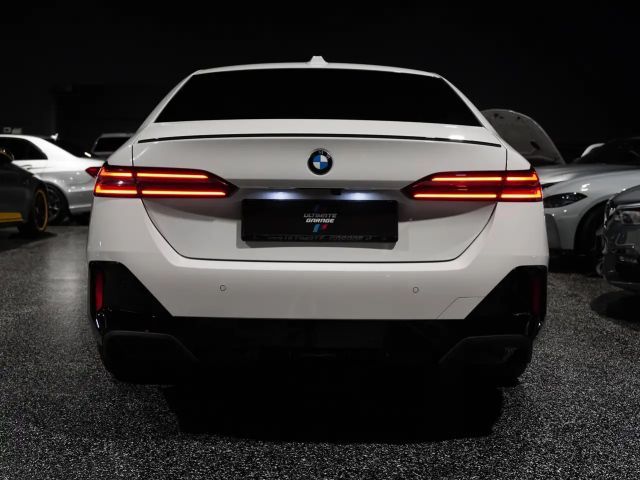 BMW 520 520d M-Sport Sedan xDrive