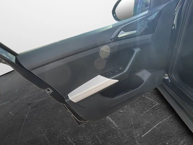 Volkswagen T-Cross 1.0 TSI DSG Style