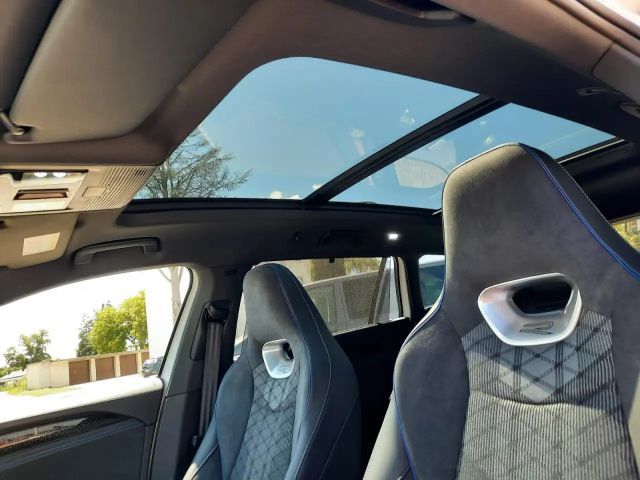 Volkswagen Passat 4Motion R-Line Variant