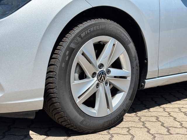 Volkswagen Golf 1.5 eTSI DSG Life Variant