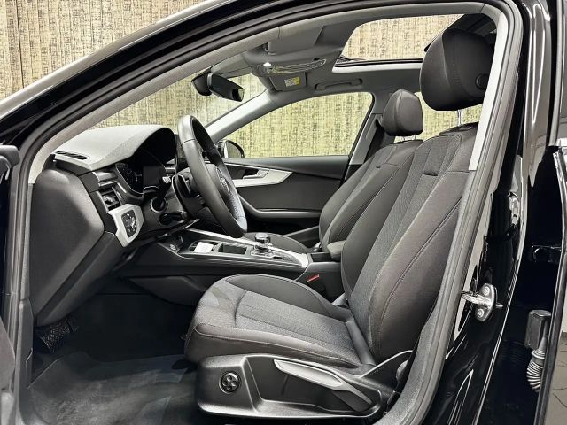 Audi A4 35 TFSI Avant S-Tronic