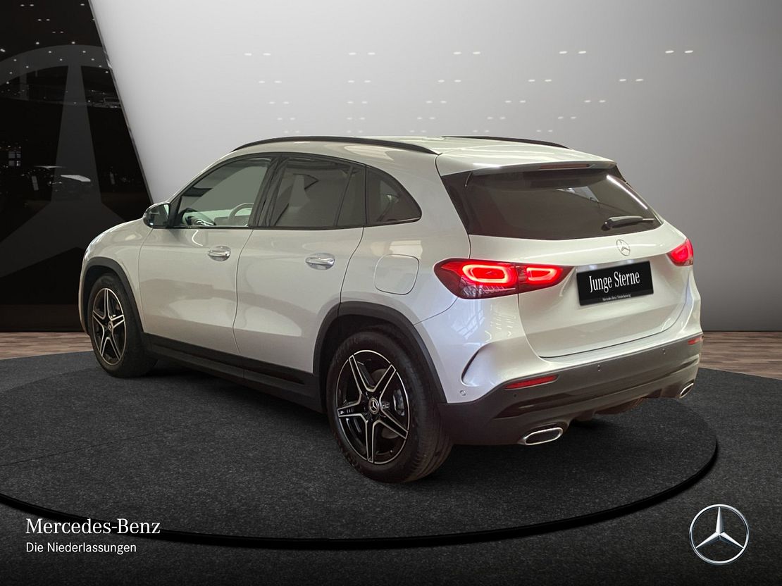 Mercedes-Benz GLA 250 4MATIC AMG Line