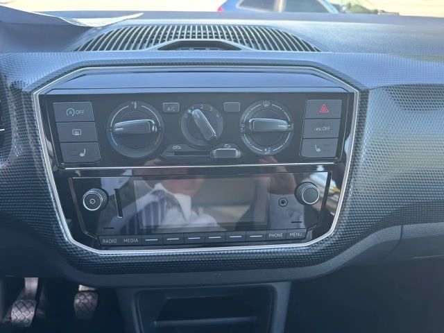 Volkswagen up! Move Move up!