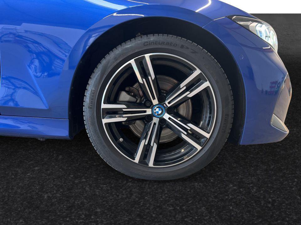 BMW 330 330e Touring