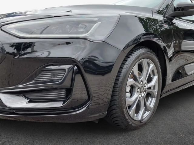 Ford Focus ST Line Wagon