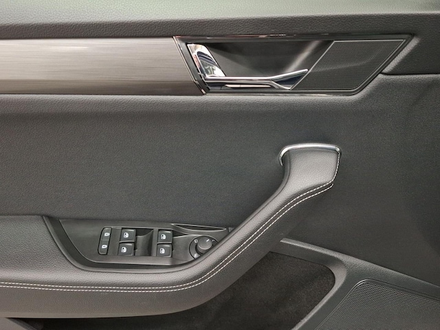 Skoda Superb 2.0 TDI Combi Style Style