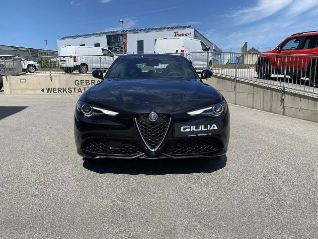 Alfa Romeo Giulia AT8 AWD Q4 TI