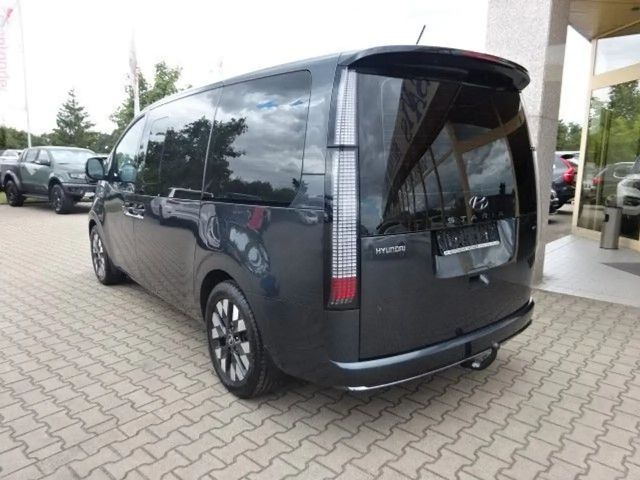 Hyundai Staria Signature Vierwielaandrijving