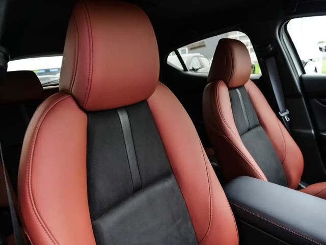 Mazda 3 2.5L SkyActiv e-Skyactiv