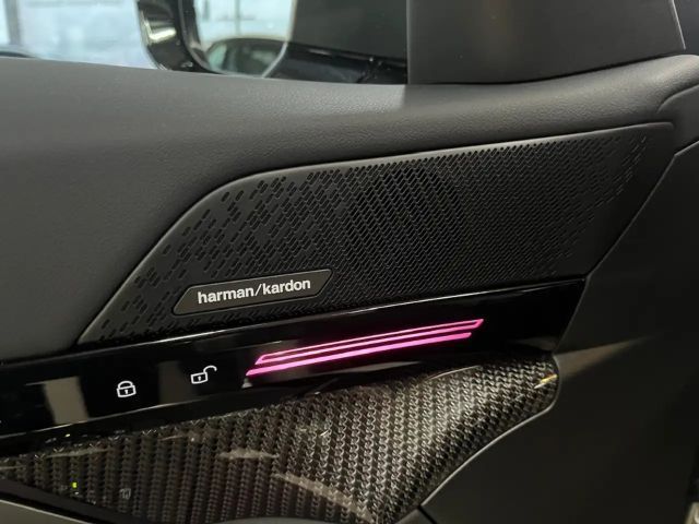 BMW 520 520i M-Sport Sedan