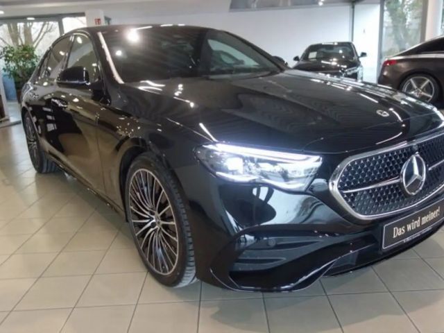 Mercedes-Benz E 200 AMG Line Sedan