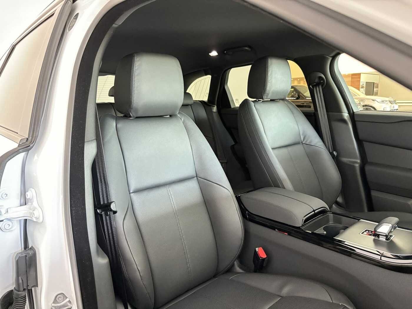 Land Rover Range Rover Velar Dynamic SE