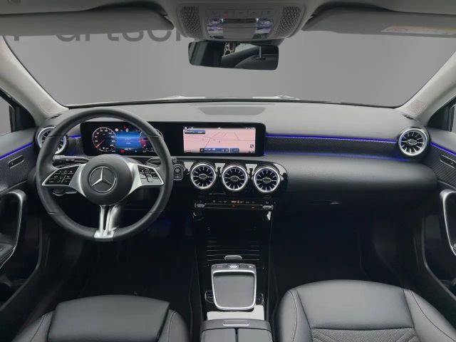 Mercedes-Benz A 180 A 180 d Progressive