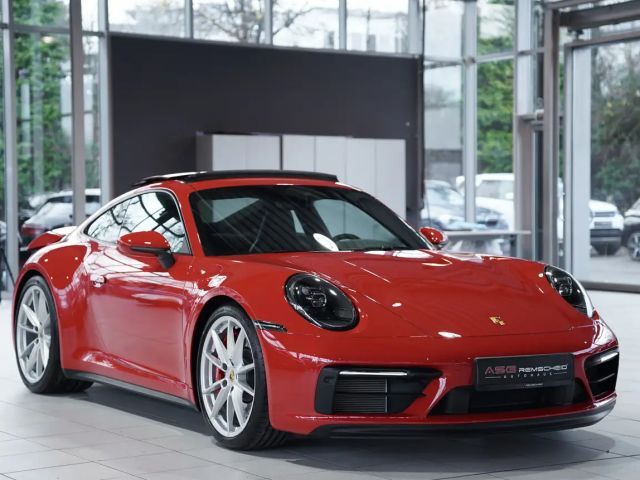 Porsche 911 Carrera Coupé GTS