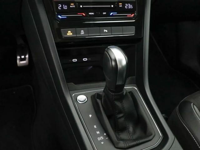 Volkswagen Touran 1.5 TSI DSG