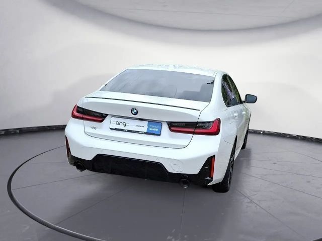 BMW 330 330i M-Sport Sedan xDrive