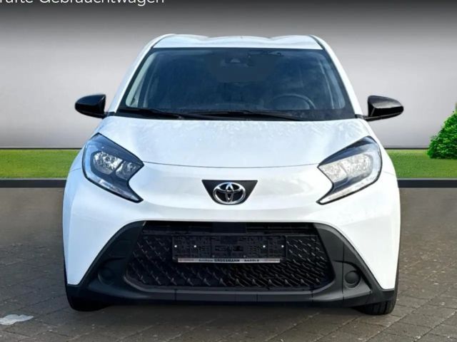 Toyota Aygo X Hatchback Play X-play