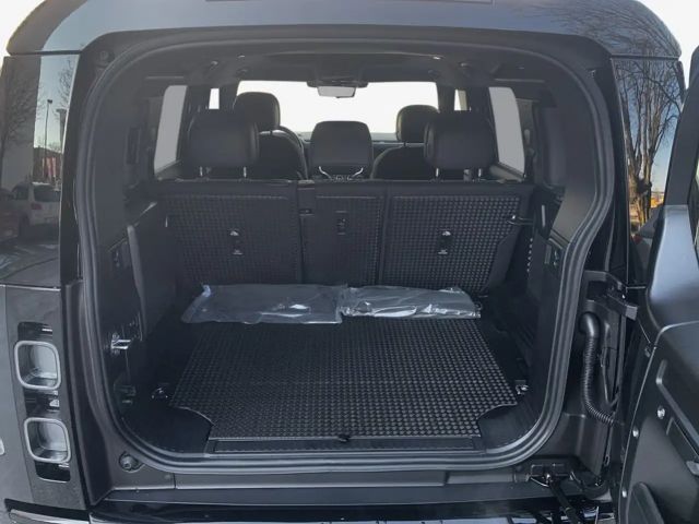 Land Rover Defender 110