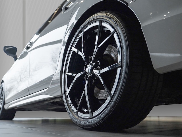 Volkswagen Golf 2.0 TSI 4Motion DSG Style