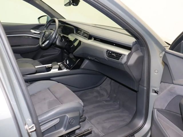 Audi Q8 e-tron 50 Quattro S-Line