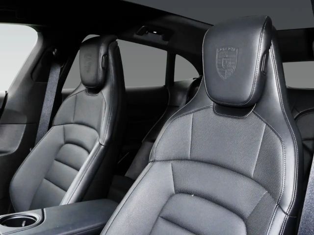 Porsche Taycan 4 Cross Turismo