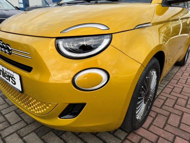Fiat 500 Torino+CARPLAY+LED+KLIMAAUTO+TEMPOMAT+ALU+PDC+