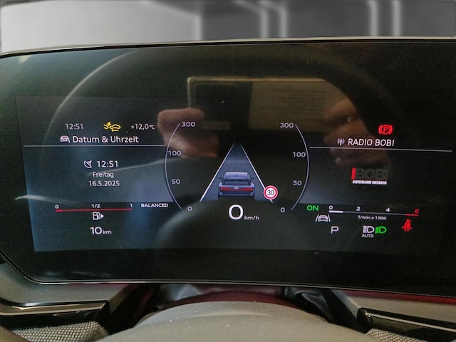 Audi A6 Avant Quattro S-Tronic