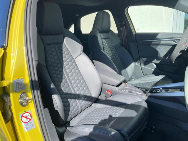 Audi RS3 Quattro S-Tronic Sedan