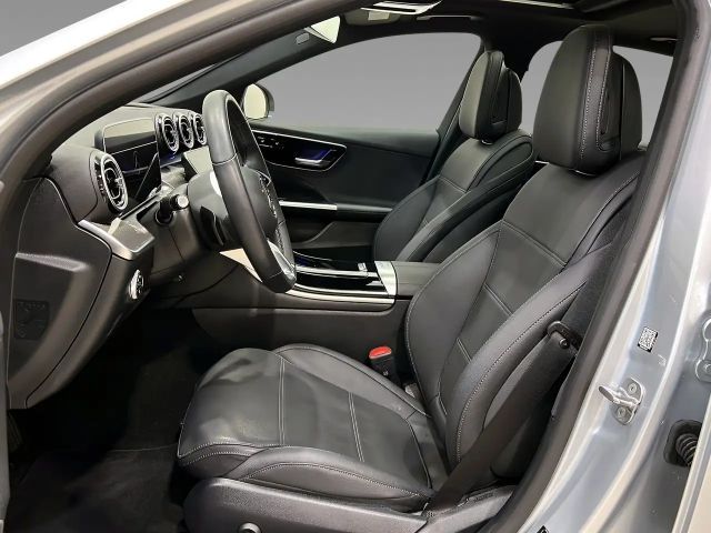 Mercedes-Benz C 180 AVANTGARDE Sedan