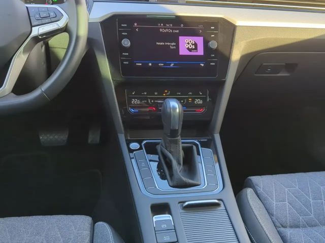 Volkswagen Passat 1.5 TSI Business Variant