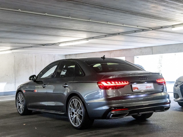Audi A4 40 TFSI Quattro S-Line S-Tronic Sedan
