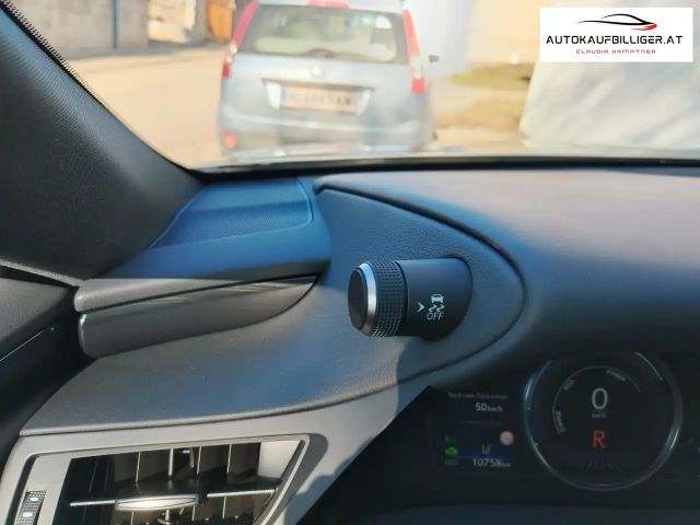 Lexus ES Business Line