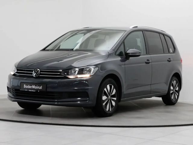 Volkswagen Touran 1.5 TSI DSG