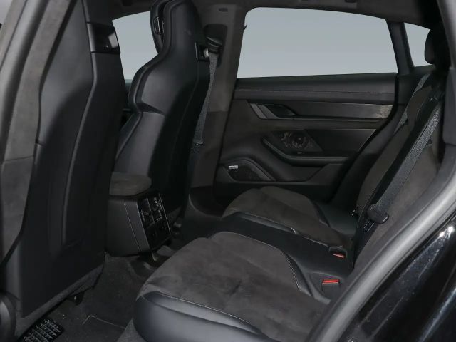 Porsche Taycan GTS Sport Turismo